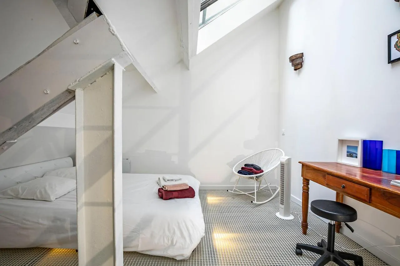 Comme A La Maison Paris France