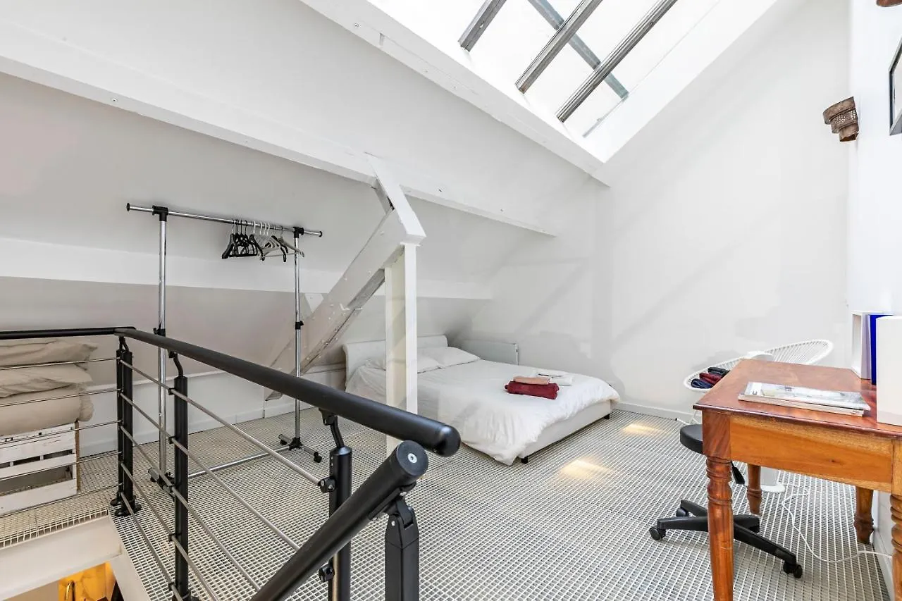 Apartment Comme A La Maison Paris France